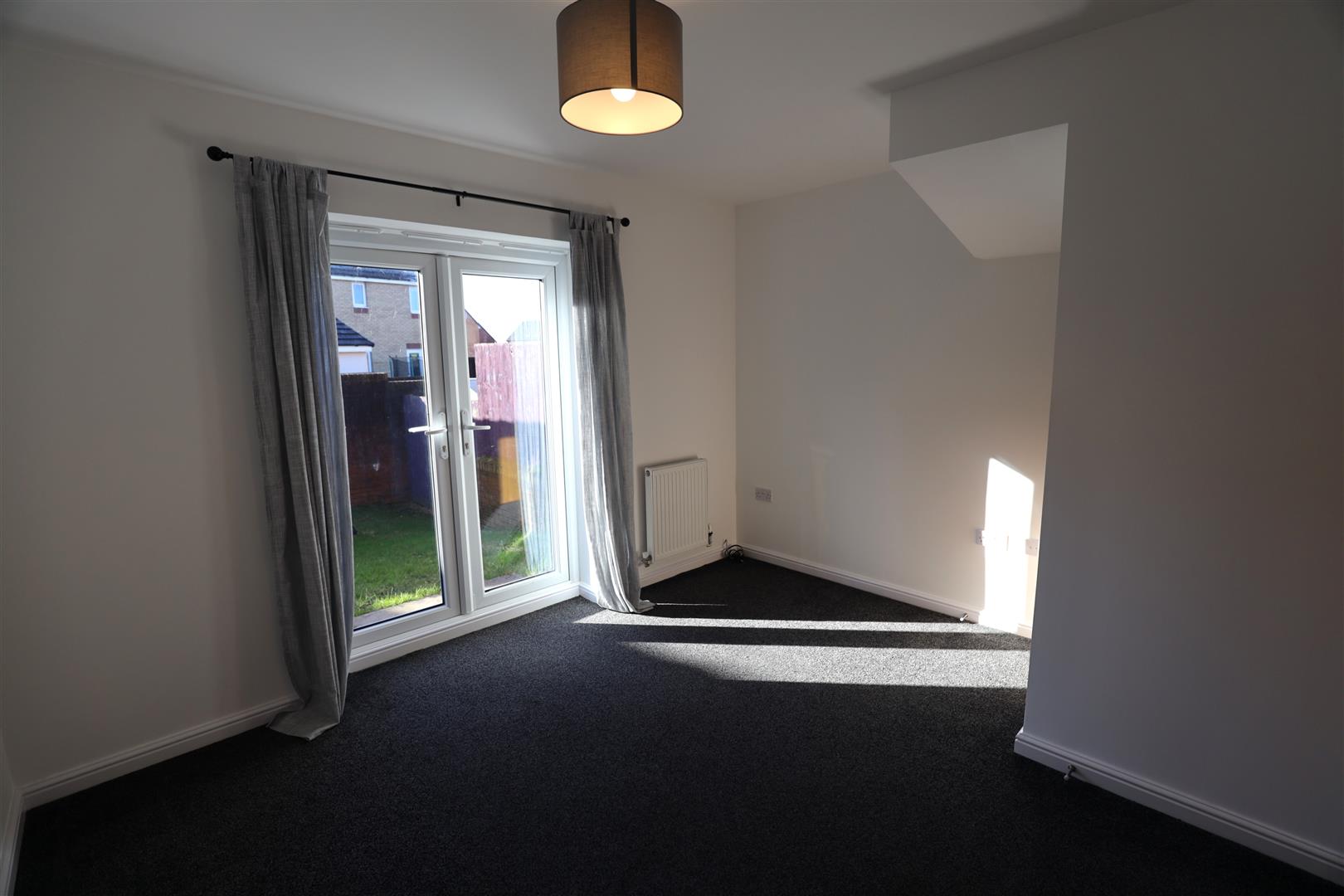 88 Lonydd Glas, Llanharan, Pontyclun, CF72 9FW